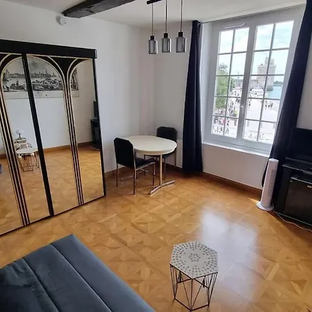 Vue Exceptionnelle Sur Le Vieux Port - Studio דירה *